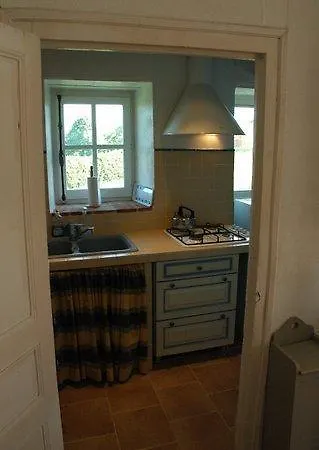 Vakantiehuis Le Manoir De Presle - Gite Montaigu-le-Blin