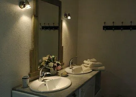 Le Manoir De Presle - Gite Montaigu-le-Blin